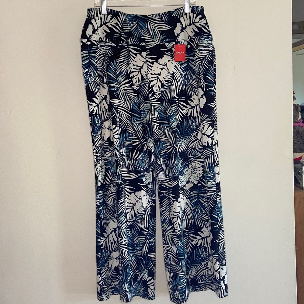 Spanx Go With The Flow Leg Pant - Palm Print - 1X